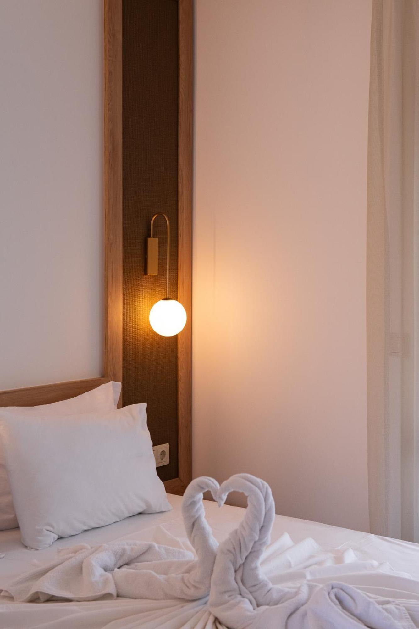 Olivento Beach Front Suites Potos Exterior photo