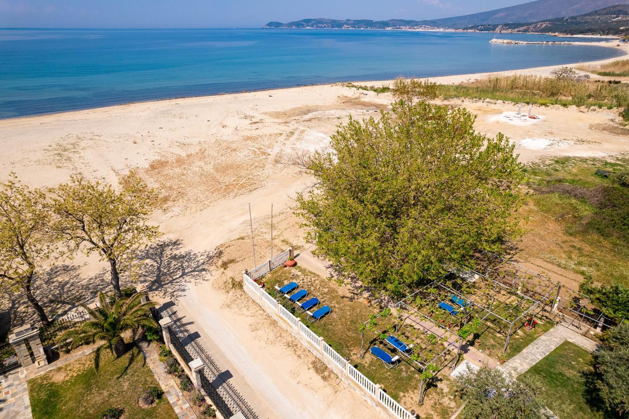Olivento Beach Front Suites Potos Exterior photo