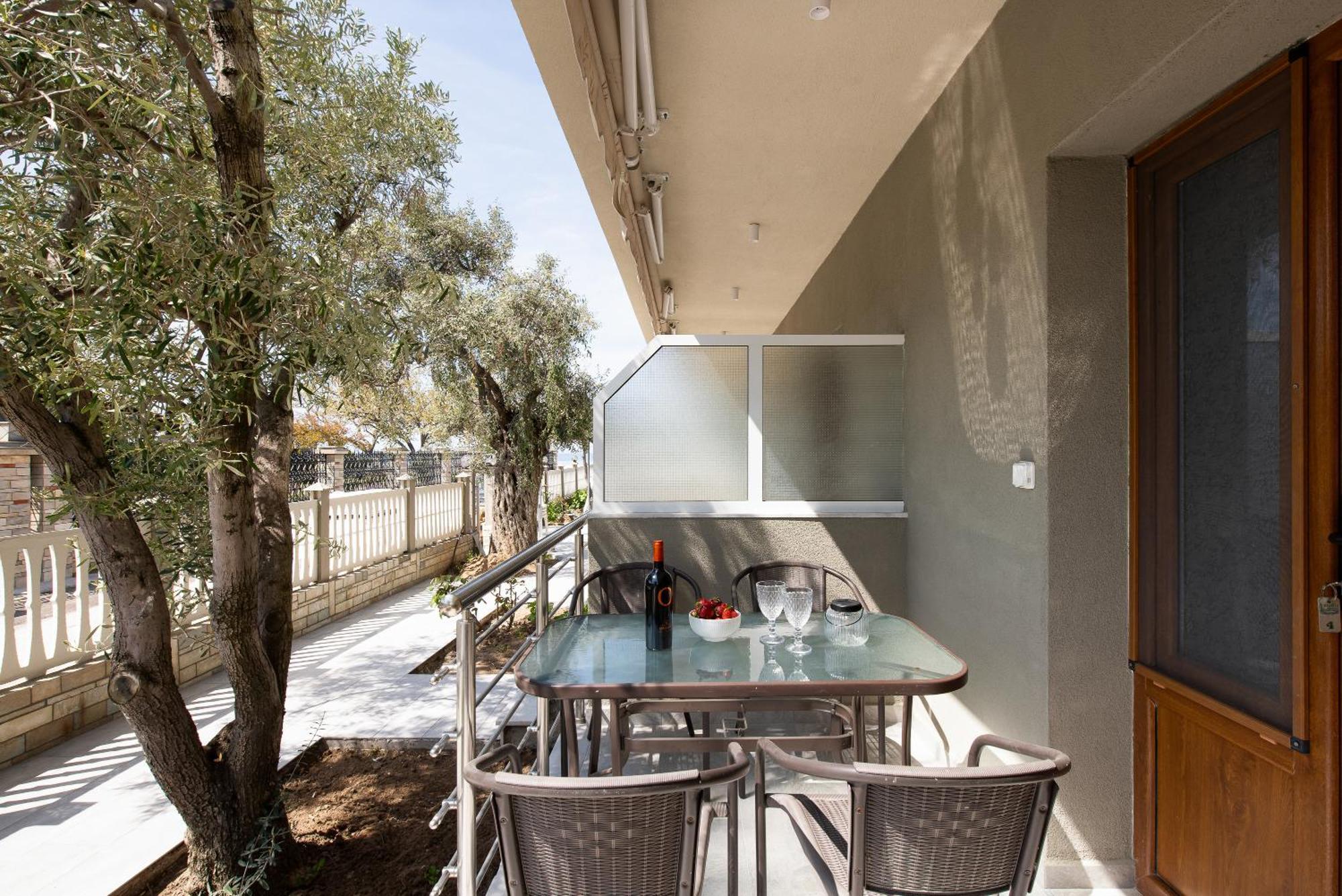 Olivento Beach Front Suites Potos Exterior photo