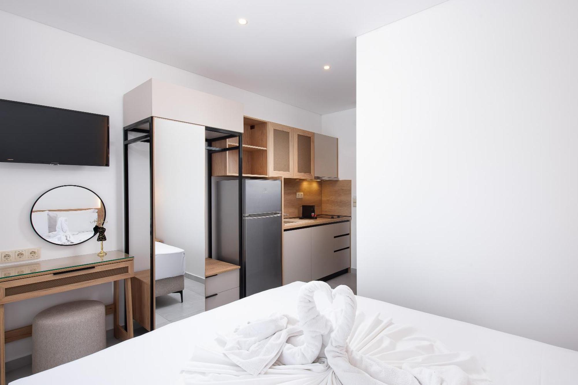 Olivento Beach Front Suites Potos Exterior photo