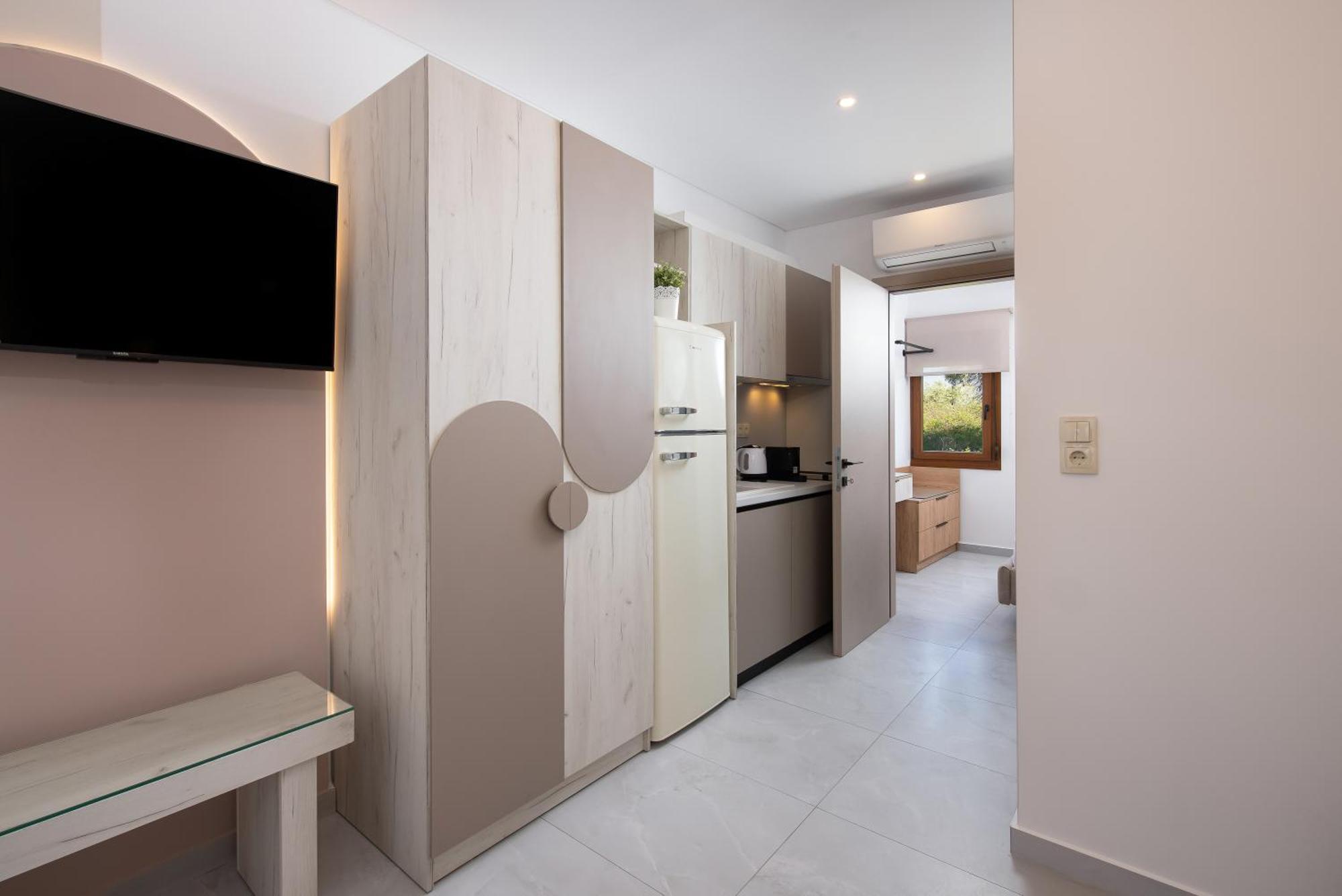 Olivento Beach Front Suites Potos Exterior photo
