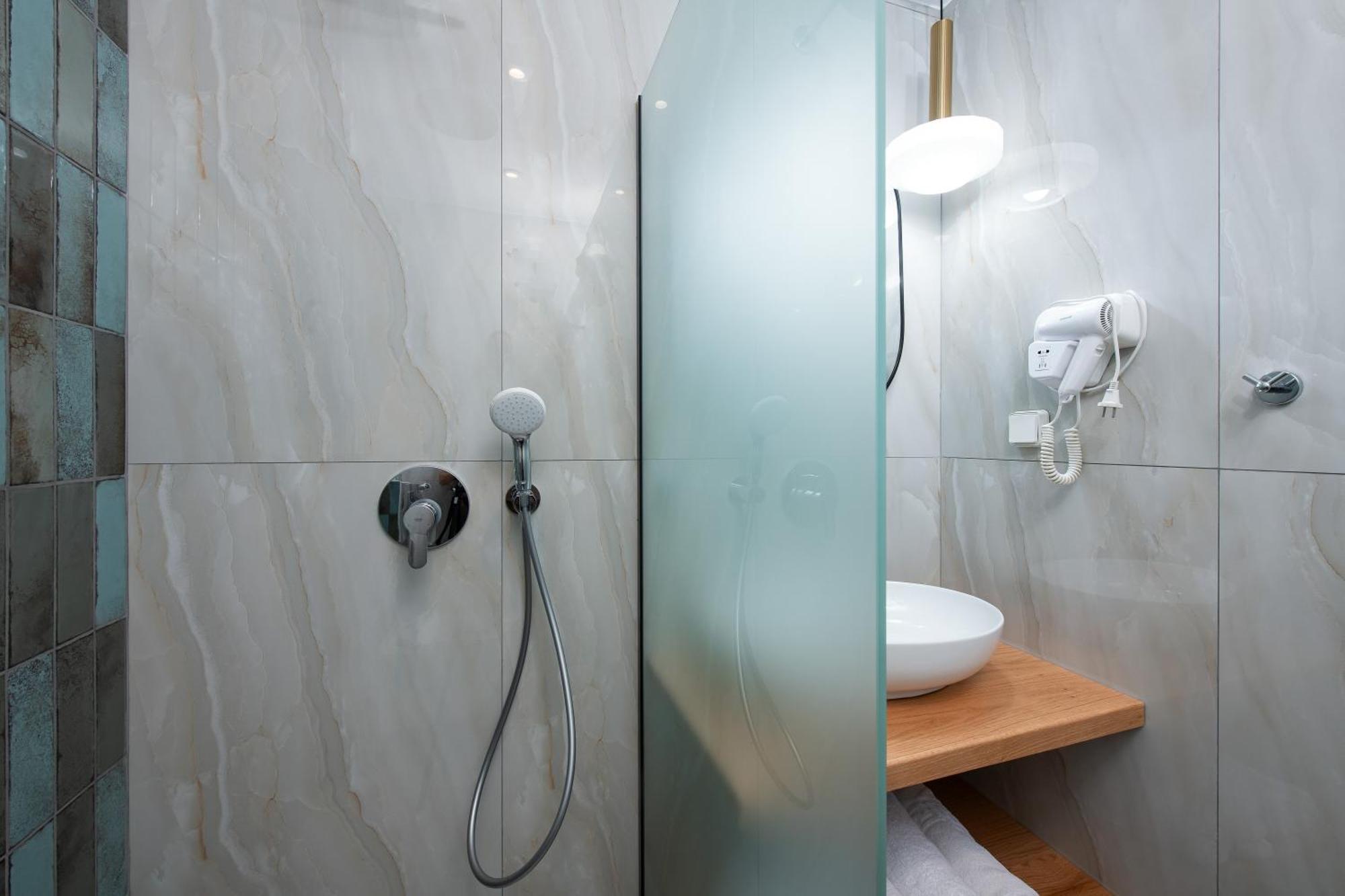 Olivento Beach Front Suites Potos Exterior photo